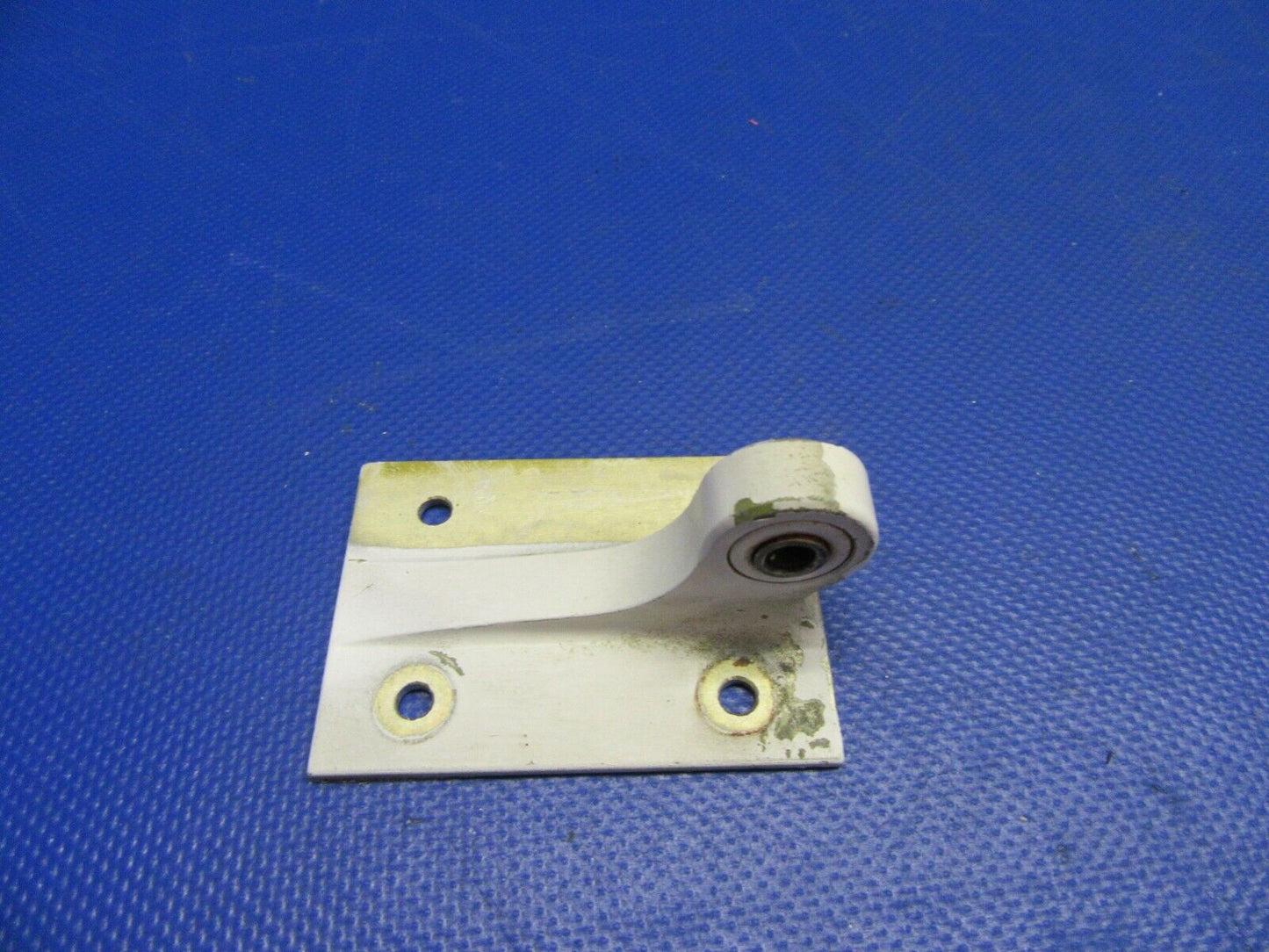 Mooney M20 / M20G Hinge LH / RH P/N 210107-001 (0921-352)