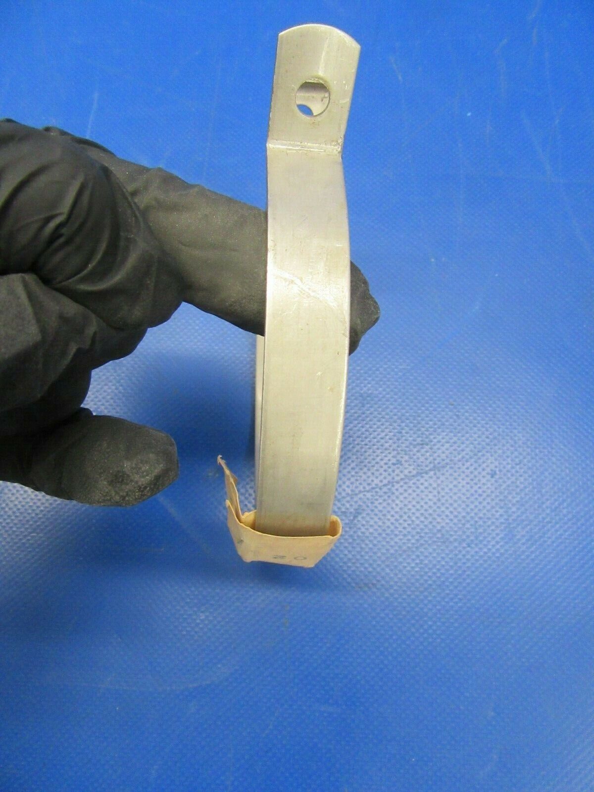 Piper PA-28 Cherokee Clamp 63642-002 NOS (0419-57)