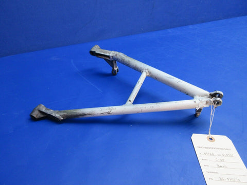 Beech C-35 Bonanza Nose Gear V-Brace Assy P/N 35-825072 (1023-783)