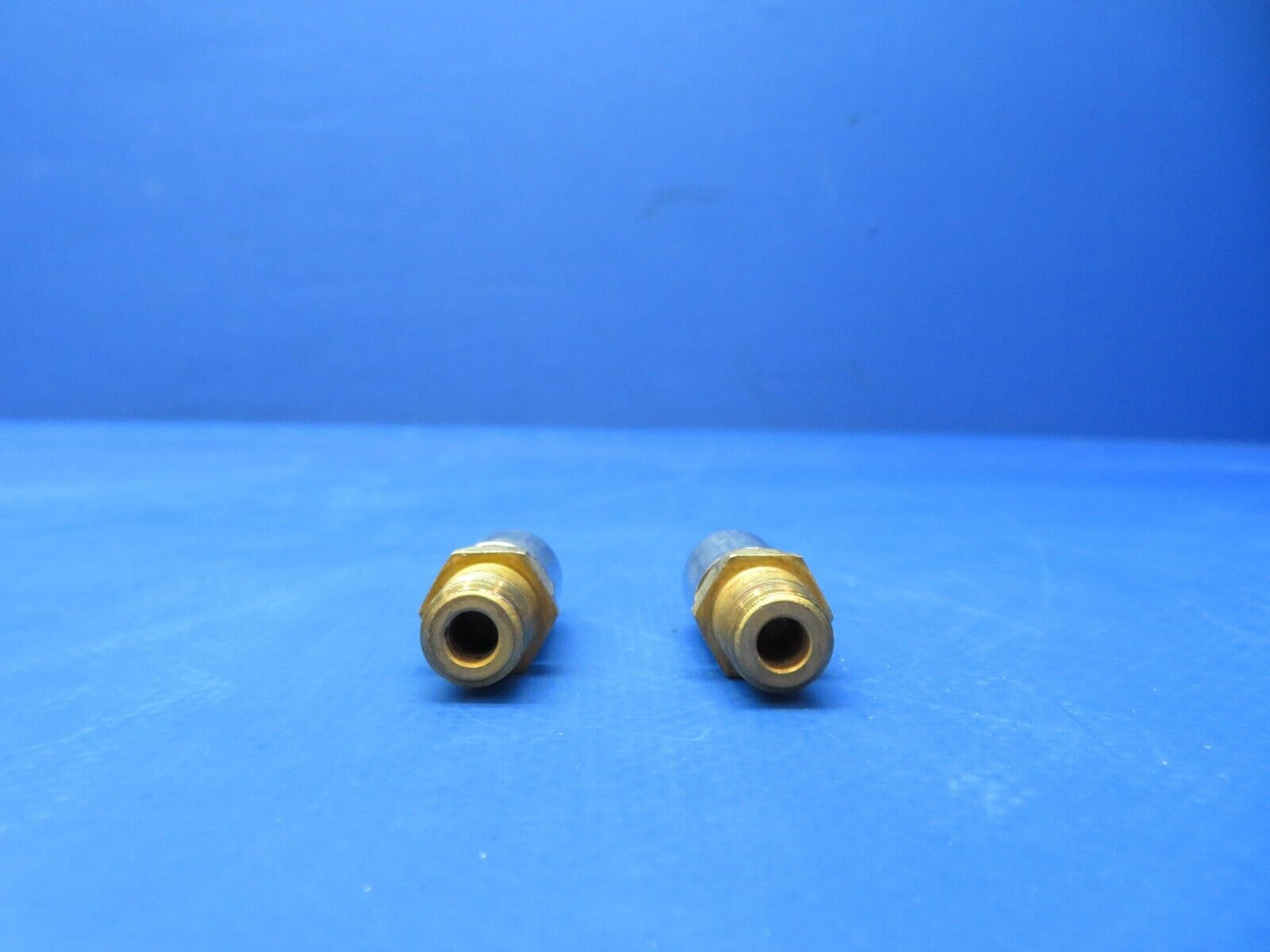 Continental 12D Fuel Injection Nozzle LOT OF 2 (1023-367)