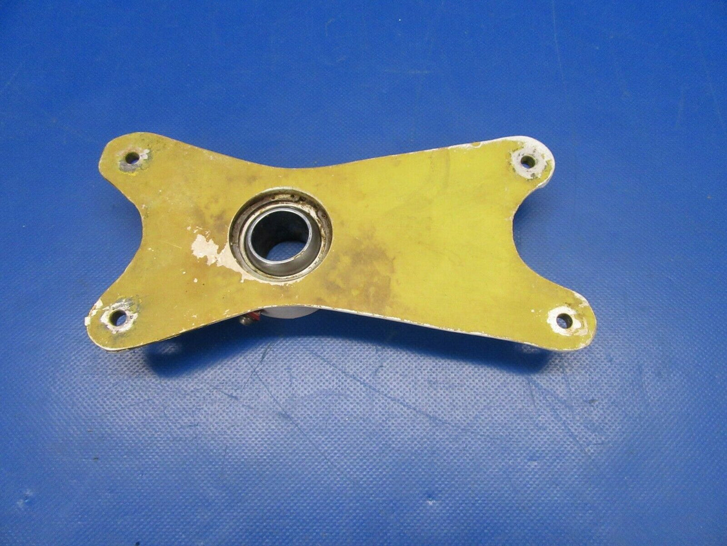 Piper PA-24-250 Comanche Main Gear Fitting AFT LH P/N 20393-00 (1219-126)