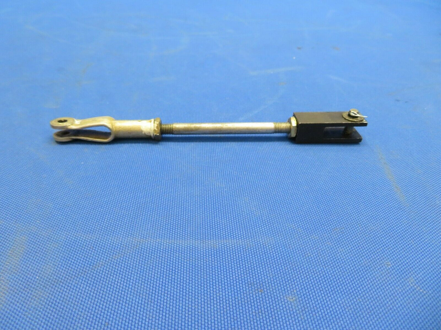 Cessna P210N / 210 Rod Cabin Door Latch P/N NAS354-4-412 (1020-131)