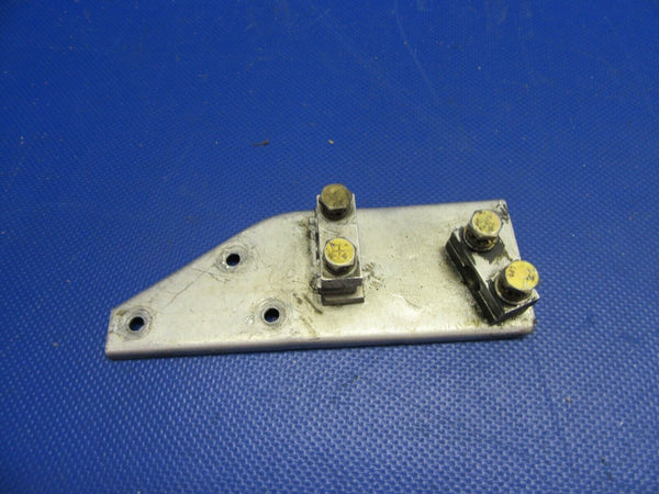 Cessna 210 / T210N Bracket Throttle & Mixture Control P/N 1250318-1 (0921-681)