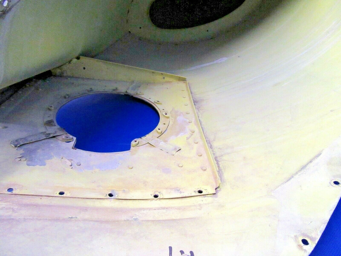 Cessna 310 / T310Q Wing Fuel Tip Tank w/ Fairing LH 5092300-15 (0619-439)