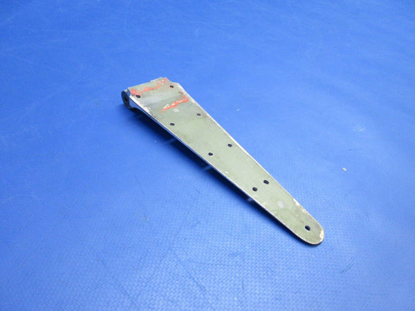 Cessna 401 Upper Hinge Half Cargo Door P/N 5011285-3 (0523-425)