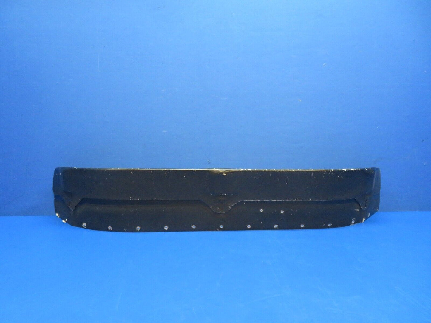 Cessna 401 / 401A Glareshield Assy Stationary & Extension 5017151-3 (1223-373)