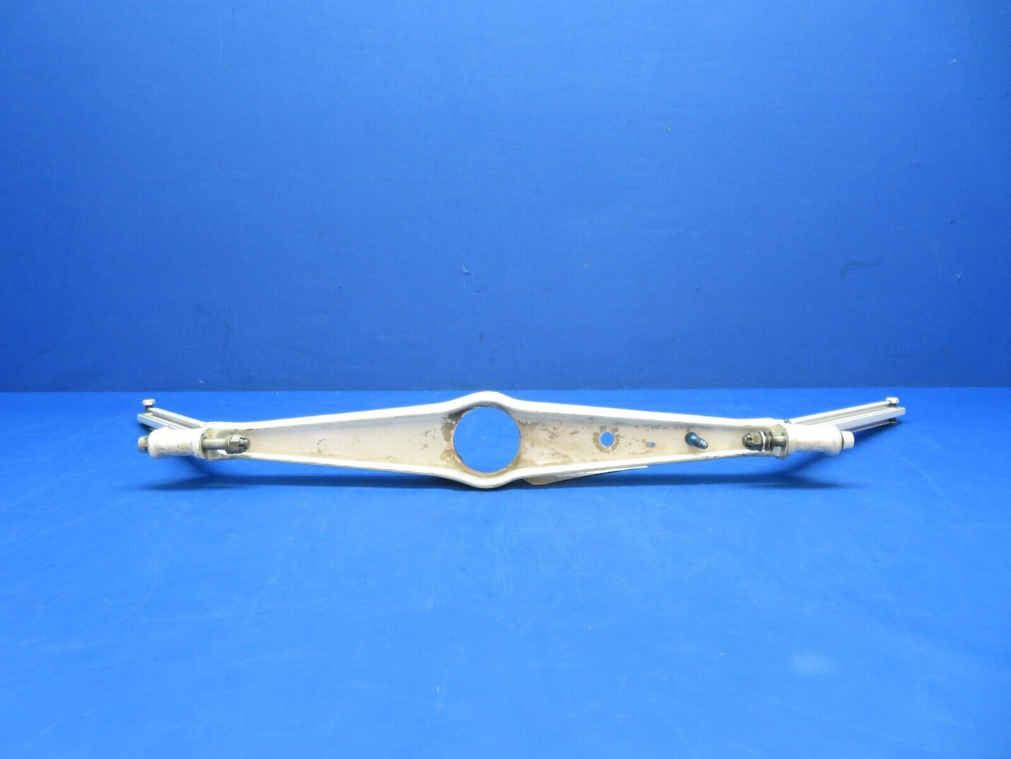 Beech 95-B55 MLG Upper Brace w/ FWD & AFT Columns P/N 35-815251-1 (0923-471)