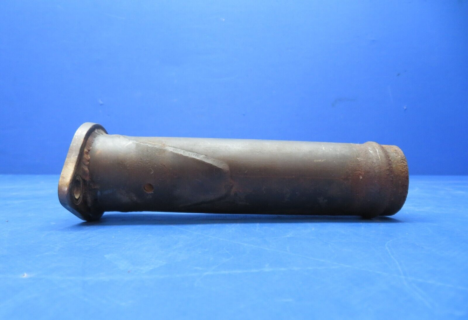 Cessna 182T Riser Exhaust AFT RH Lycoming w/ Probe Hole P/N 2254005-5 (1023-250)