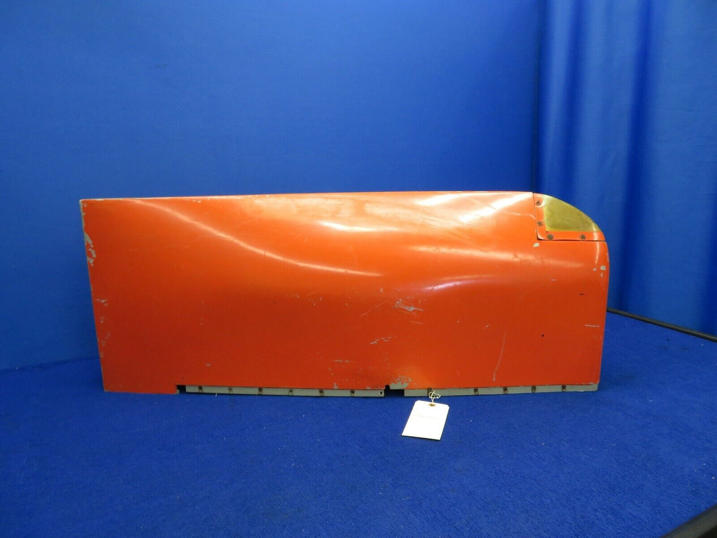 Grumman AA-1A RH Wing Tip P/N 201191-502 (0322-384)