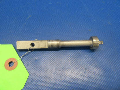 Beech Baron 95-B55 Hand Crank Engage Link / Shaft 35-810095 (0319-242)