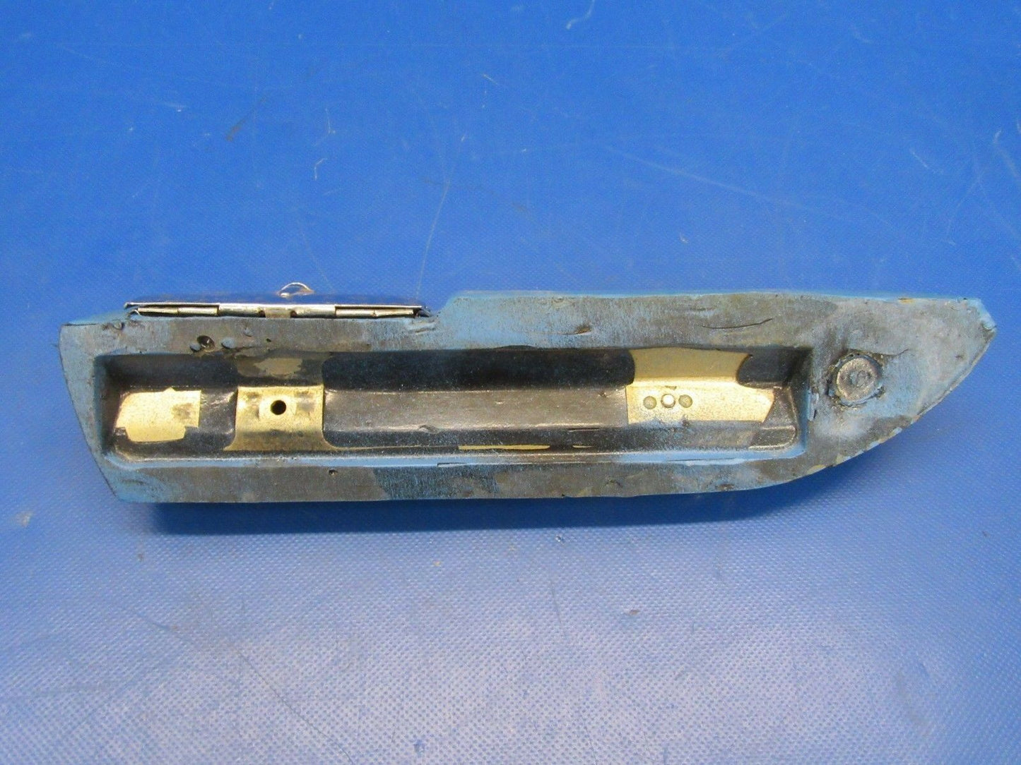 Cessna 172 Arm Rest RH Turquoise w / Ash Tray (0518-290)