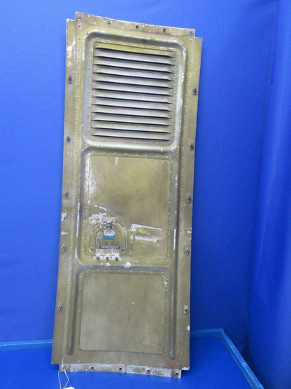 Piper Seneca II Top Center Cowl P/N 37207-101, 67995-002 (0818-255)