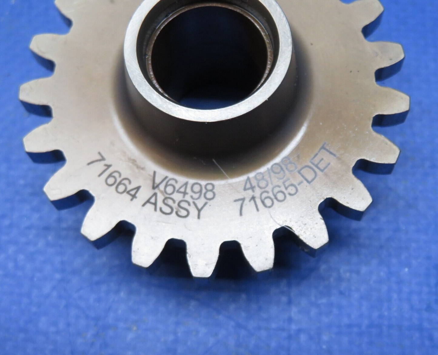 Lycoming TIO-540-U2A Fuel Pump Idler Gear P/N 71664 (0723-463)