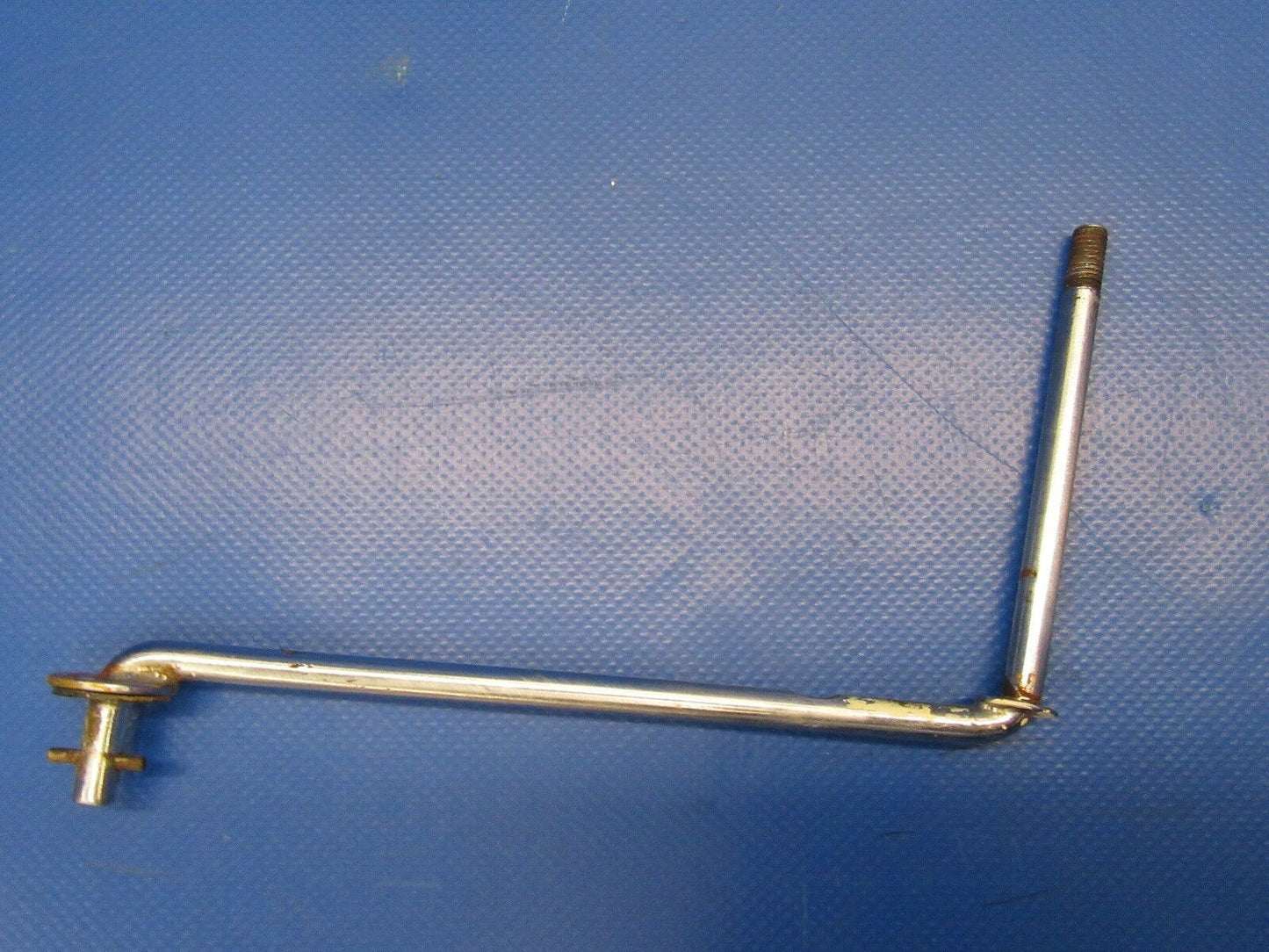 Beech Baron D55 Cabin Door Prop P/N 95-420012-642 (1017-154)