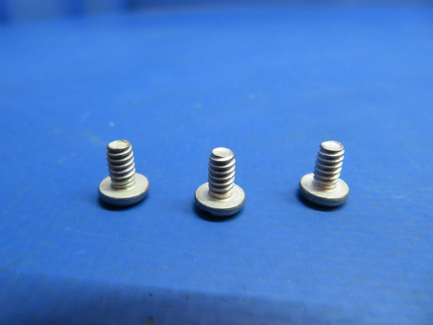 Cutler Hammer Toggle Switch P/N M535058-21 LOT OF 4 NOS (1222-930)