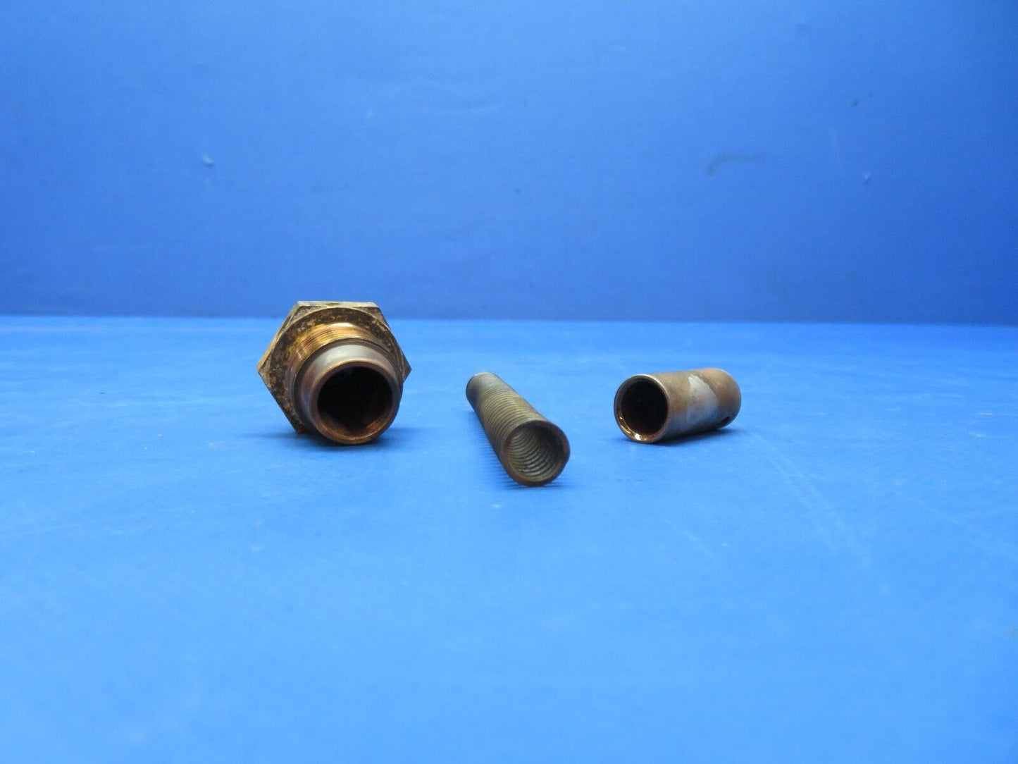 Continental O-300 Oil Pressure Valve, Cap, Spring & Plunger P/N 21113 (0723-546)