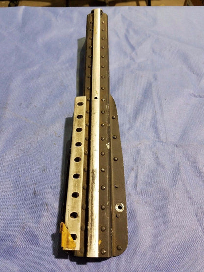 Cessna 310 Center INBD LH Seat Track P/N 0812981-8 (0616-100)