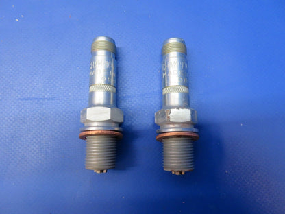 Champion Spark Plug REA 37 N LOT OF 2 NOS (1122-156)