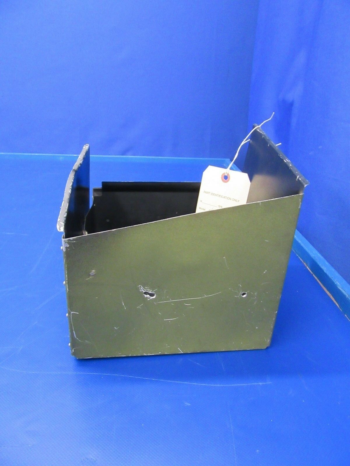 Piper Cherokee Six Glove Box P/N 69328-000, 69329-000 (0418-177)