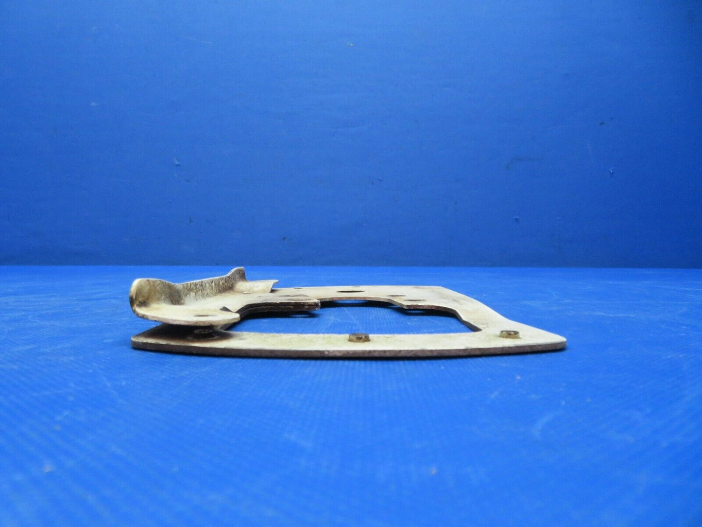 Cessna 172 LH Mounting Plate Assy P/N 0541220-1 (0124-335)