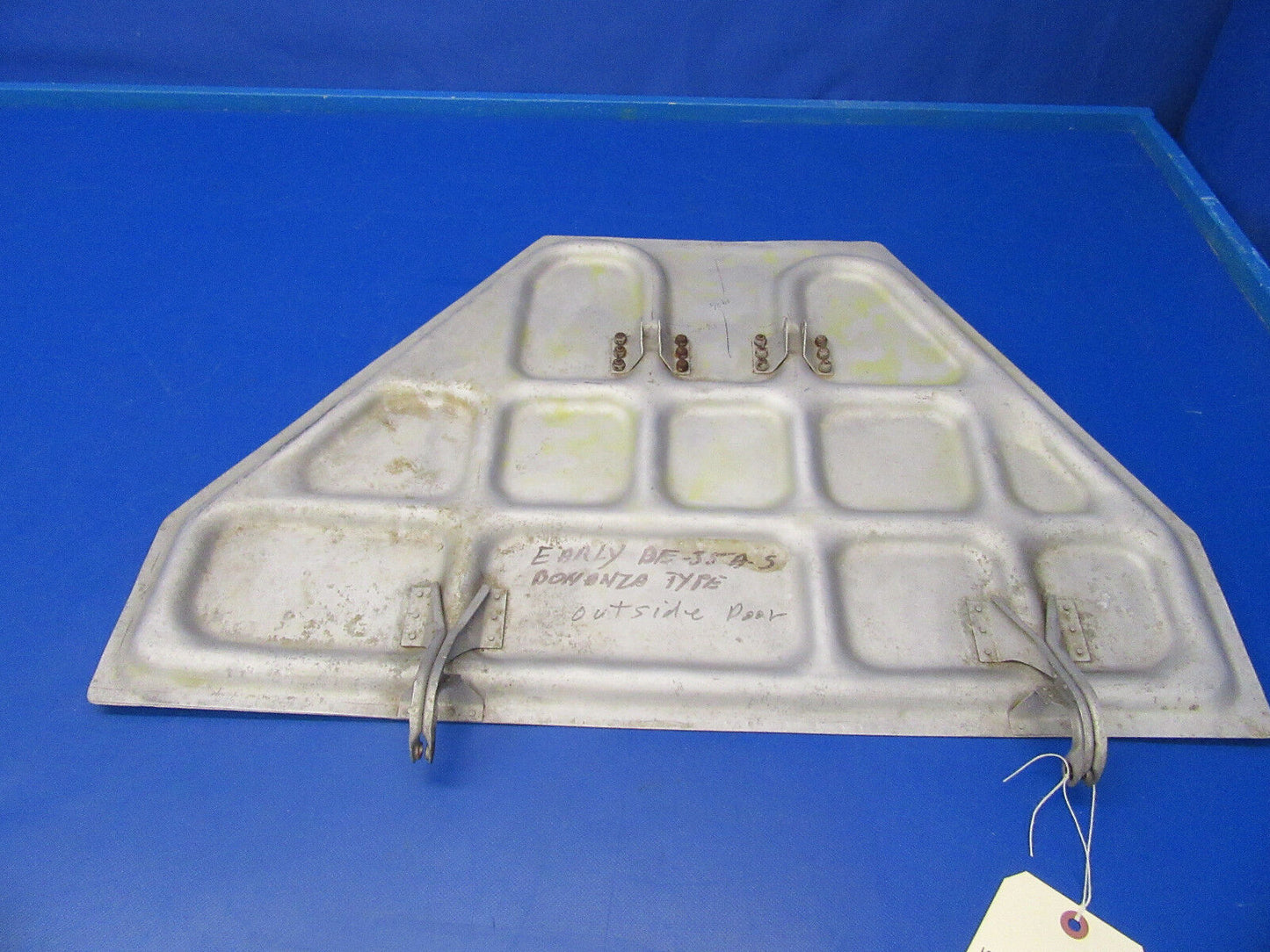 Beech Baron / Bonanza Main Gear Door RH OTBD P/N 35-815055-69 (0518-137)