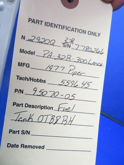 Piper PA-32R-300 Lance Fuel Tank OTBD RH P/N 95070-05 (0121-313)