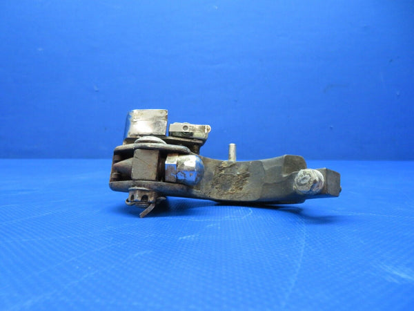 Cessna 337 / 337E RH Main Gear Downlock Lock Assy P/N 1541007-2 (1223-317)