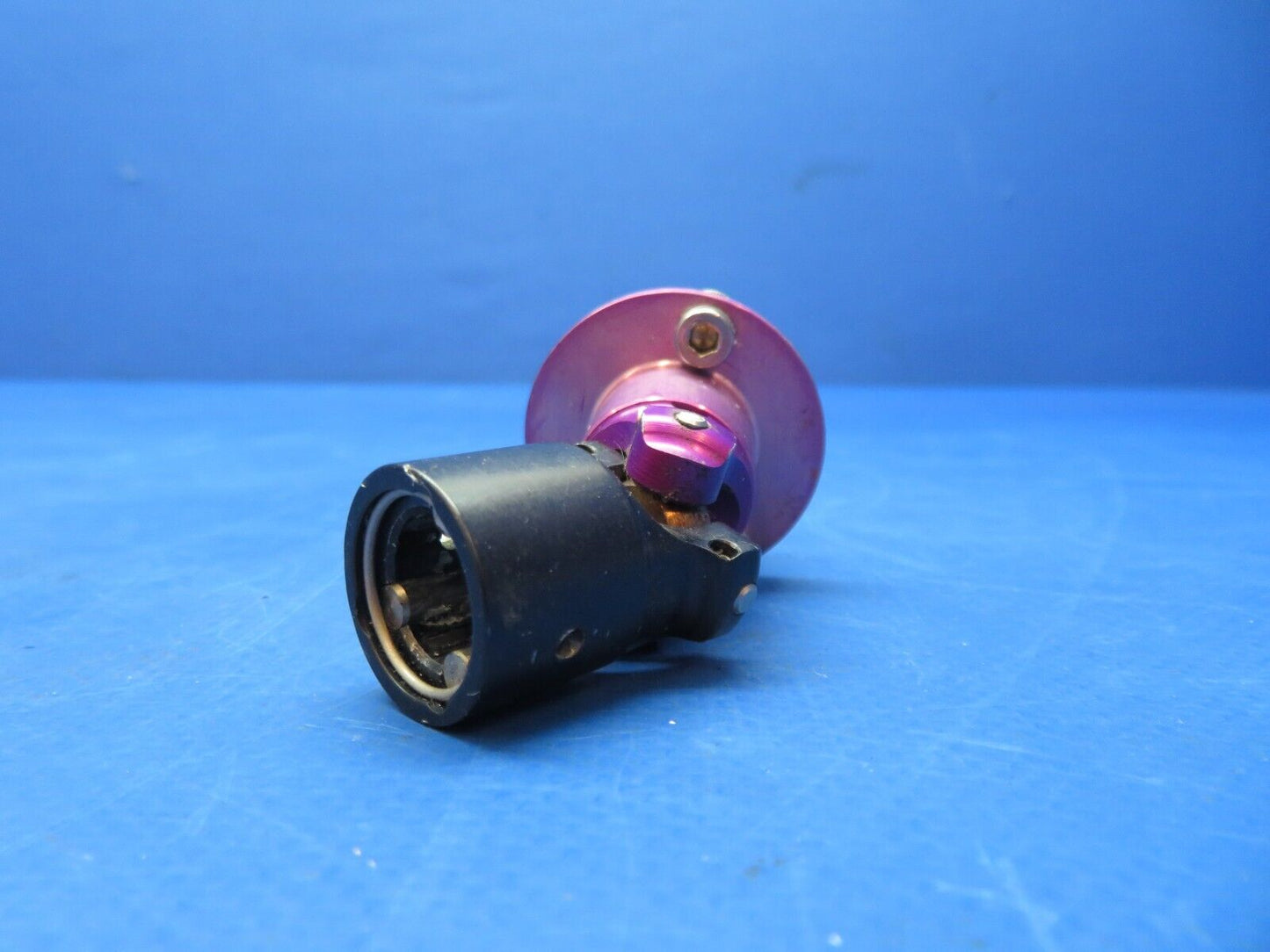 Diamond DA-42 Universal Joint Fuel Selector P/N UJA-2 (0623-560)