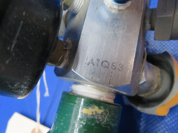 Scott Oxygen Regulator & Cylinder Assy 11 cu. ft. P/N 5500M6W-FF23AP (0224-224)