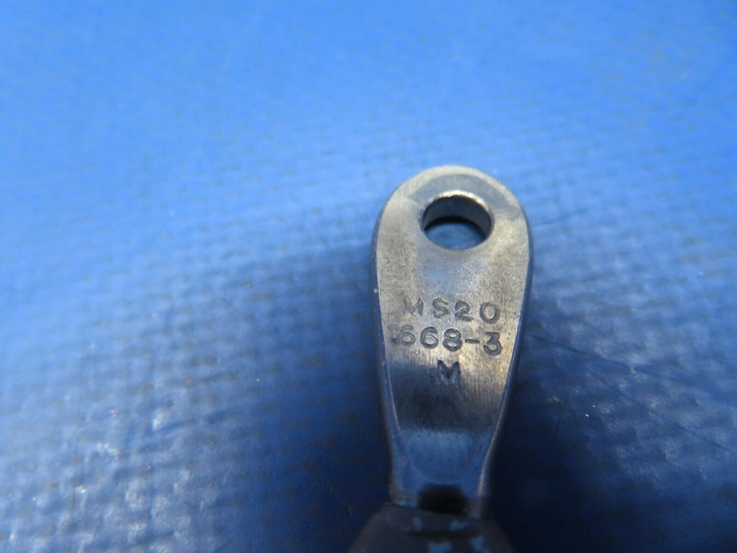 Beech 95-B55 Baron Cabin Door Cable  18-3/4" Eye To Eye P/N MS20668-3 (0523-999)