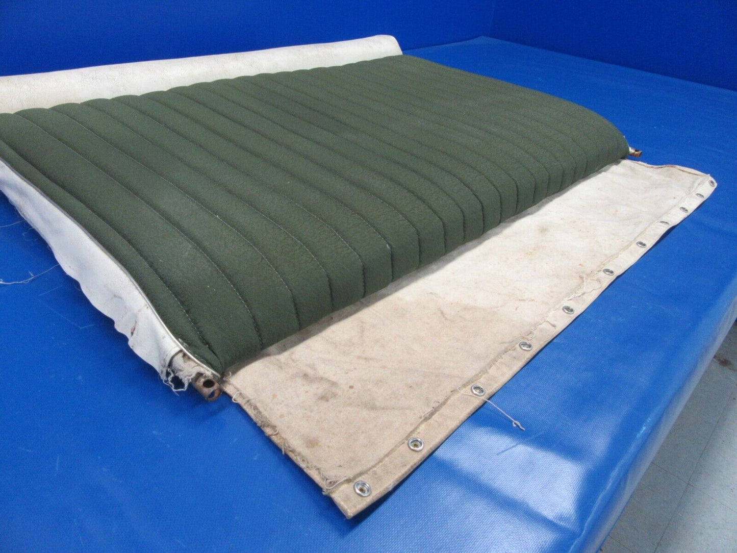 Beech C-35 Bonanza Rear Seat Assy P/N 35-534262, 35-534261 (1023-854)