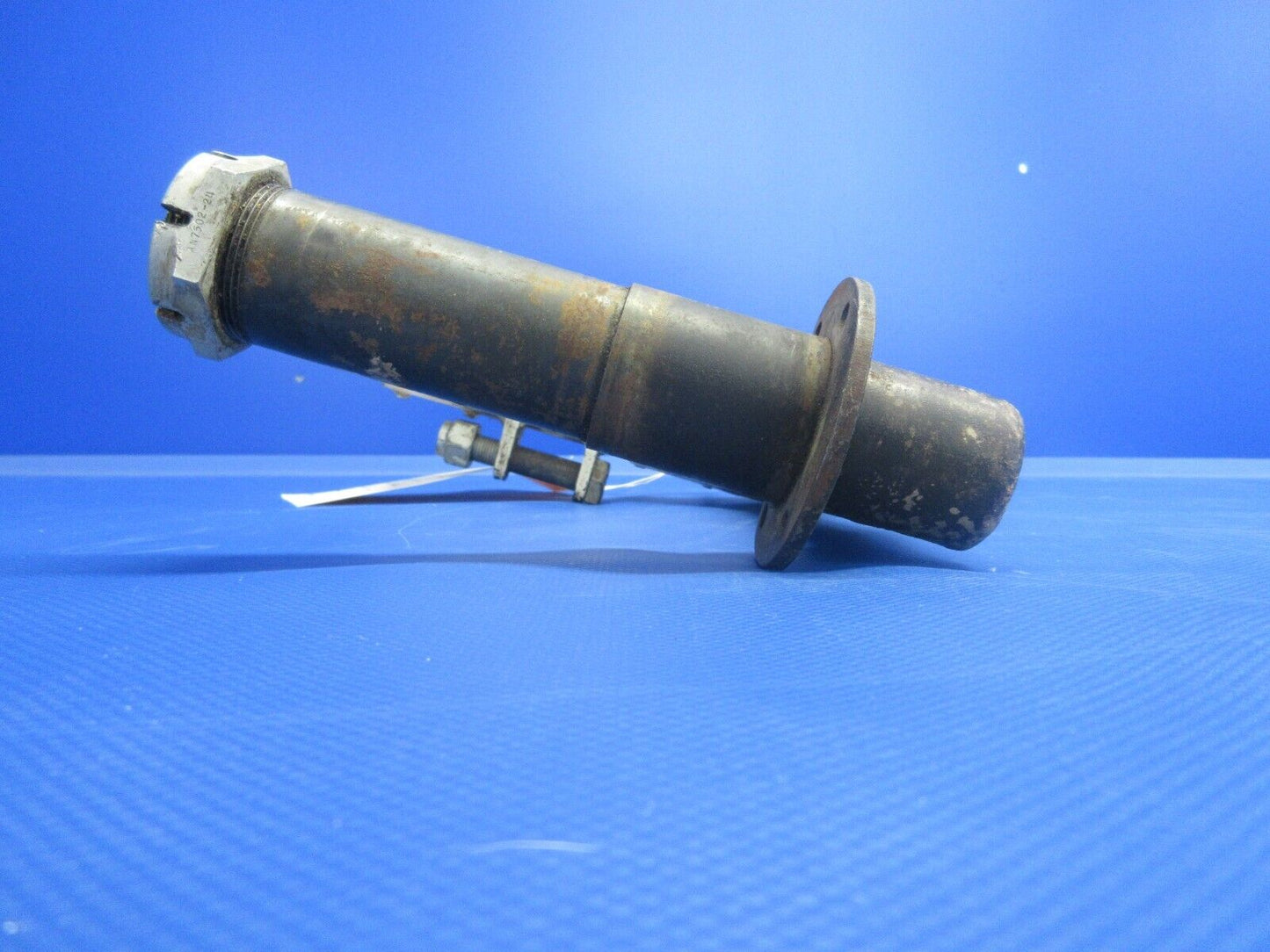 Mooney M20B Main Gear Lower Spindle LH P/N 520002-1 (0224-1060)