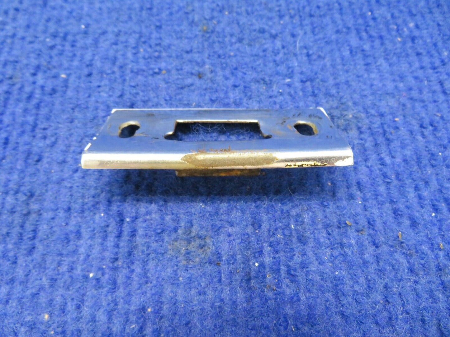 1956 Cessna 310 Door Strike & Latch Plate LOT OF 2 P/N 0811200-49 (0522-334