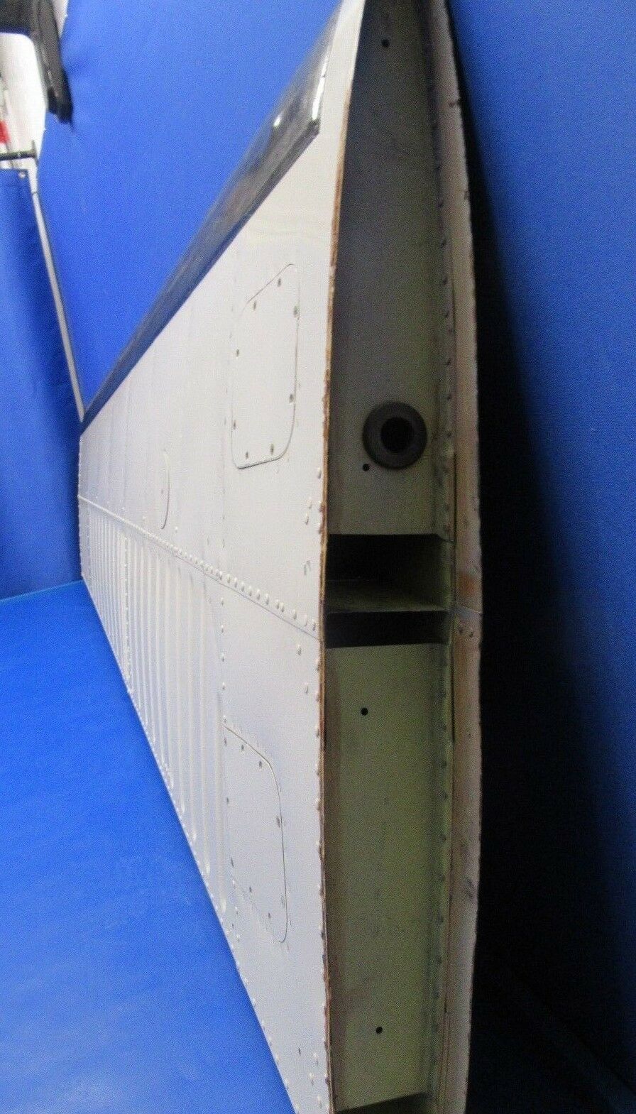 Beech Baron 58P Horizontal Stabilizer RH P/N 96-620005-630 (0118-176)