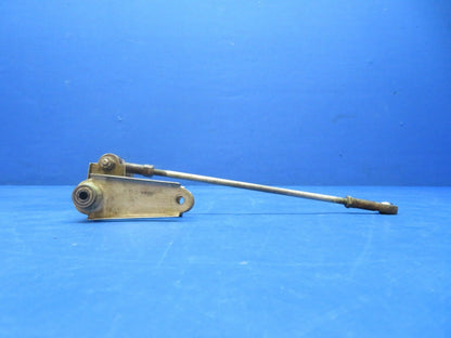 Early Cessna 310 / 310B OTBD Bellcrank RH INBD Flap P/N 0862100-12 (1223-146)