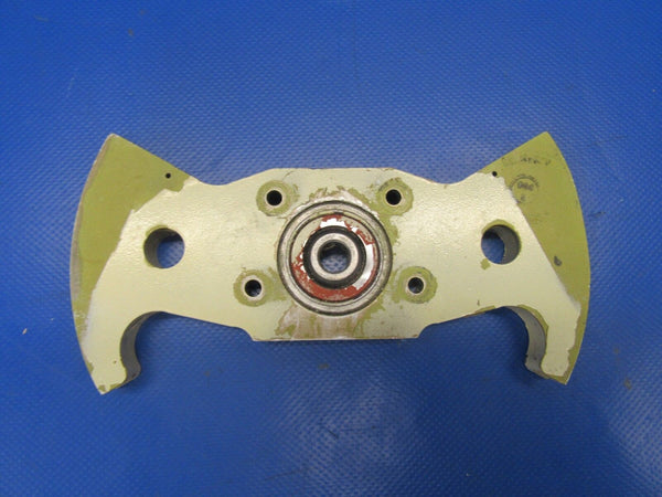 Beech Baron E55 Bellcrank Assy Rudder Aft P/N 96-524013-1 (1117-13)