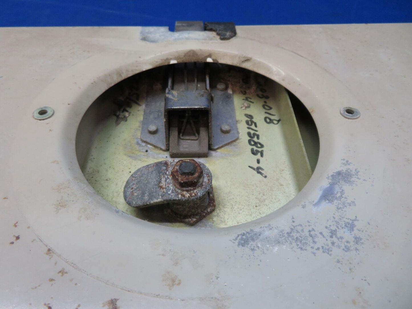 Piper PA-28-236 Dakota Baggage Door Assy No Key P/N 66793-18 (0623-674)