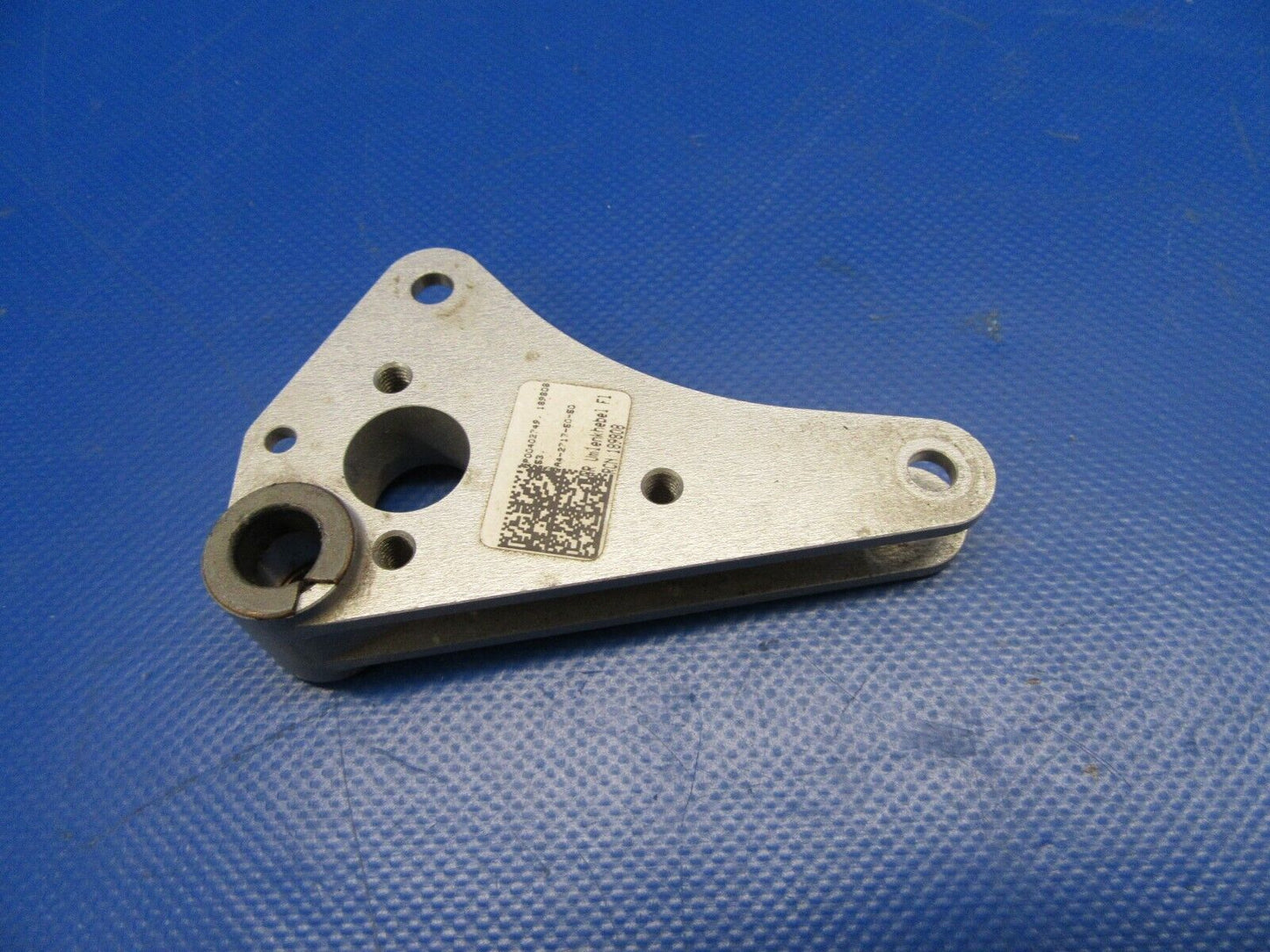 Diamond DA40-180 Aileron Bellcrank P/N DA4-2717-50-50 (0319-185)