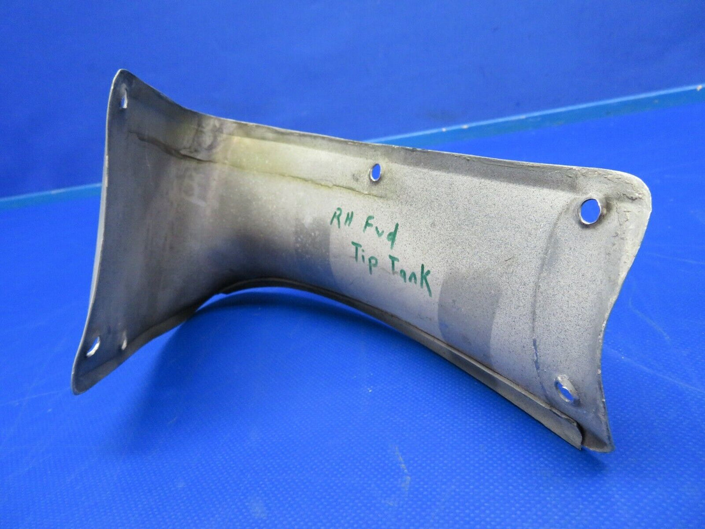 Cessna 310R Wing Tip Tank Fairings LH & RH P/N 0823413-3, 0823413-4 (0520-364)