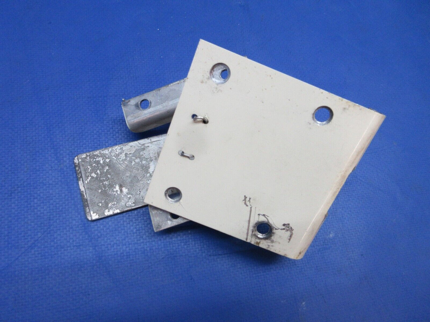Piper PA-28-236 Dakota Cabin Door Latch Handle w/ Cover P/N 79530-02 (0623-269)