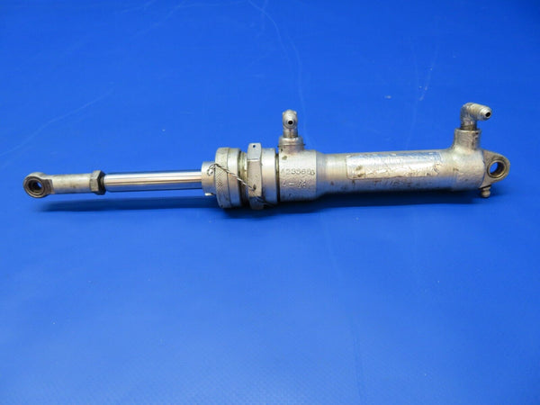 Boeing Hydraulic Actuating Cylinder P/N 4233666 (0922-498)