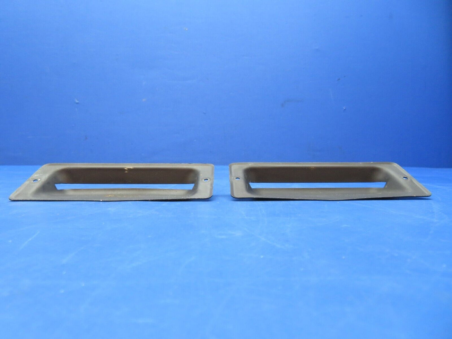 Piper PA-28-140 Defroster Air Outlet P/N 65318-00 LOT OF 2 (0823-367)