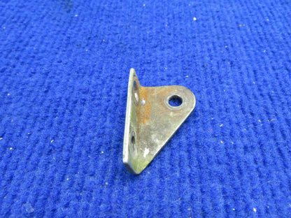 Cessna 172 / 172M Seat Belt Fitting LH INBD / RH OTBD P/N 0510205-10 (0122-558)