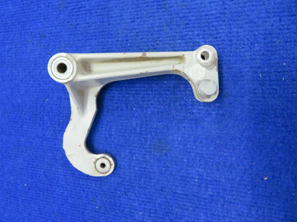 Cessna 310 Idler Bellcrank Assembly Main Gear LH P/N 0841106-1 (0422-430)
