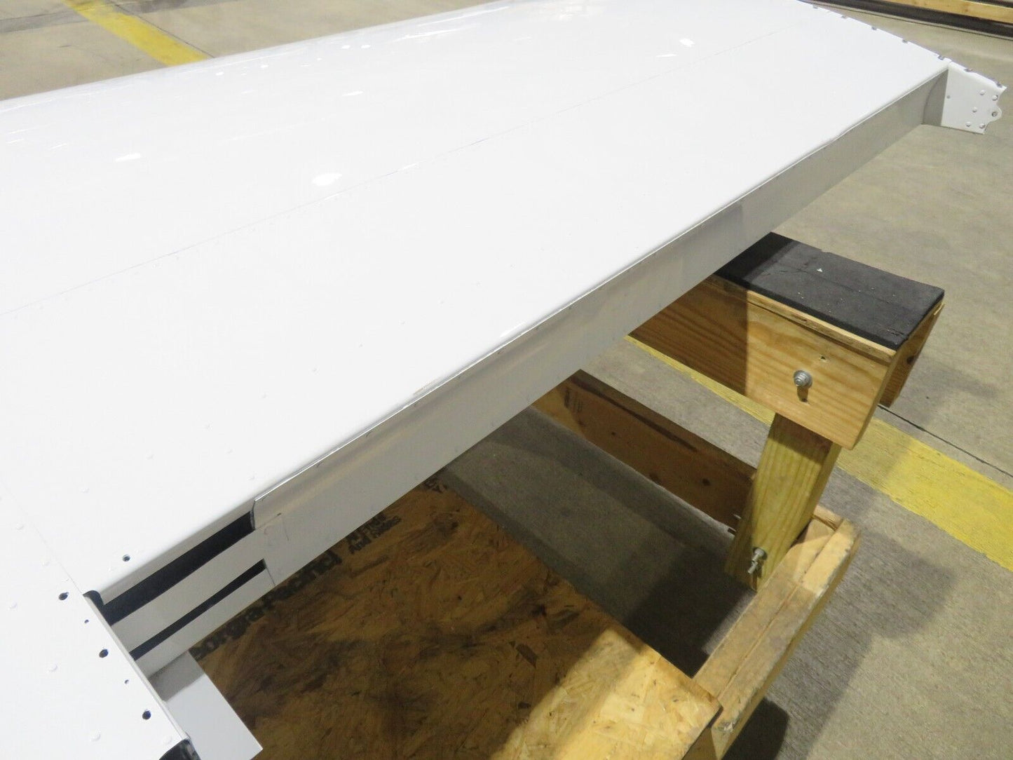 Beech 19A Musketeer RH Wing Structure P/N 169-110000-664 (0124-94)