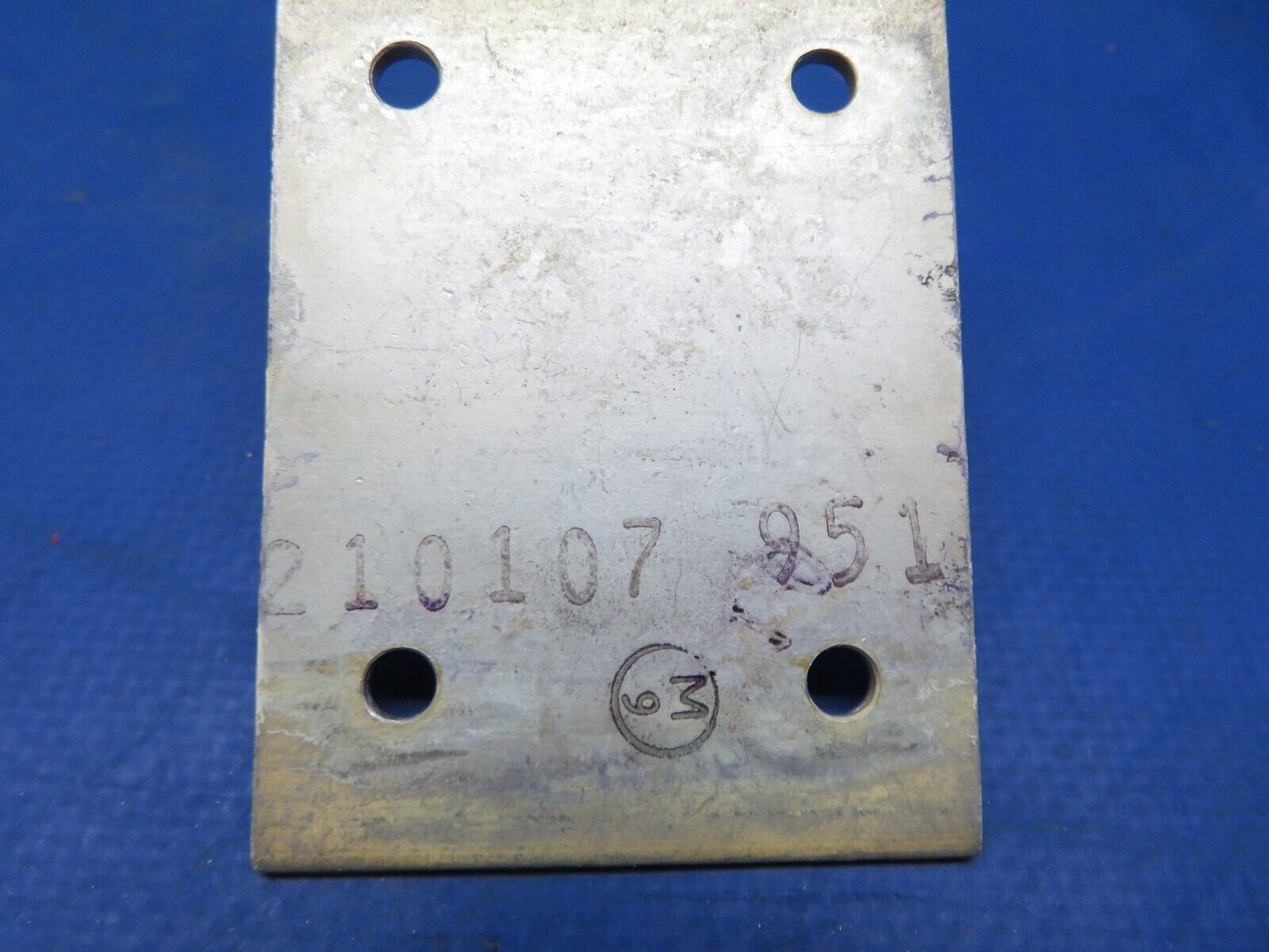 Mooney M20 / M20C Hinge Aileron Bearing Middle / OTBD P/N 210107 (1023-340)