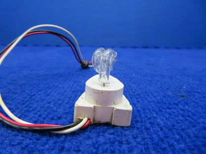 Whelen Strobe Light Assy w/ Clear Lens & Retainer P/N A427 (0722-709)