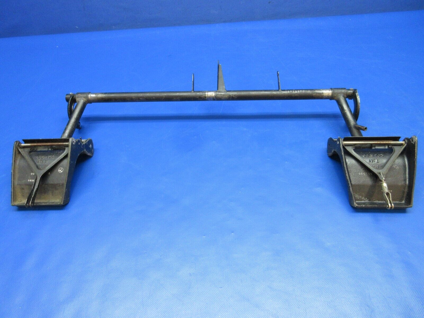 Cessna 401 / 401A LH Rudder Pedal Torque Tube Assy P/N 5015007-5 (1223-1488)