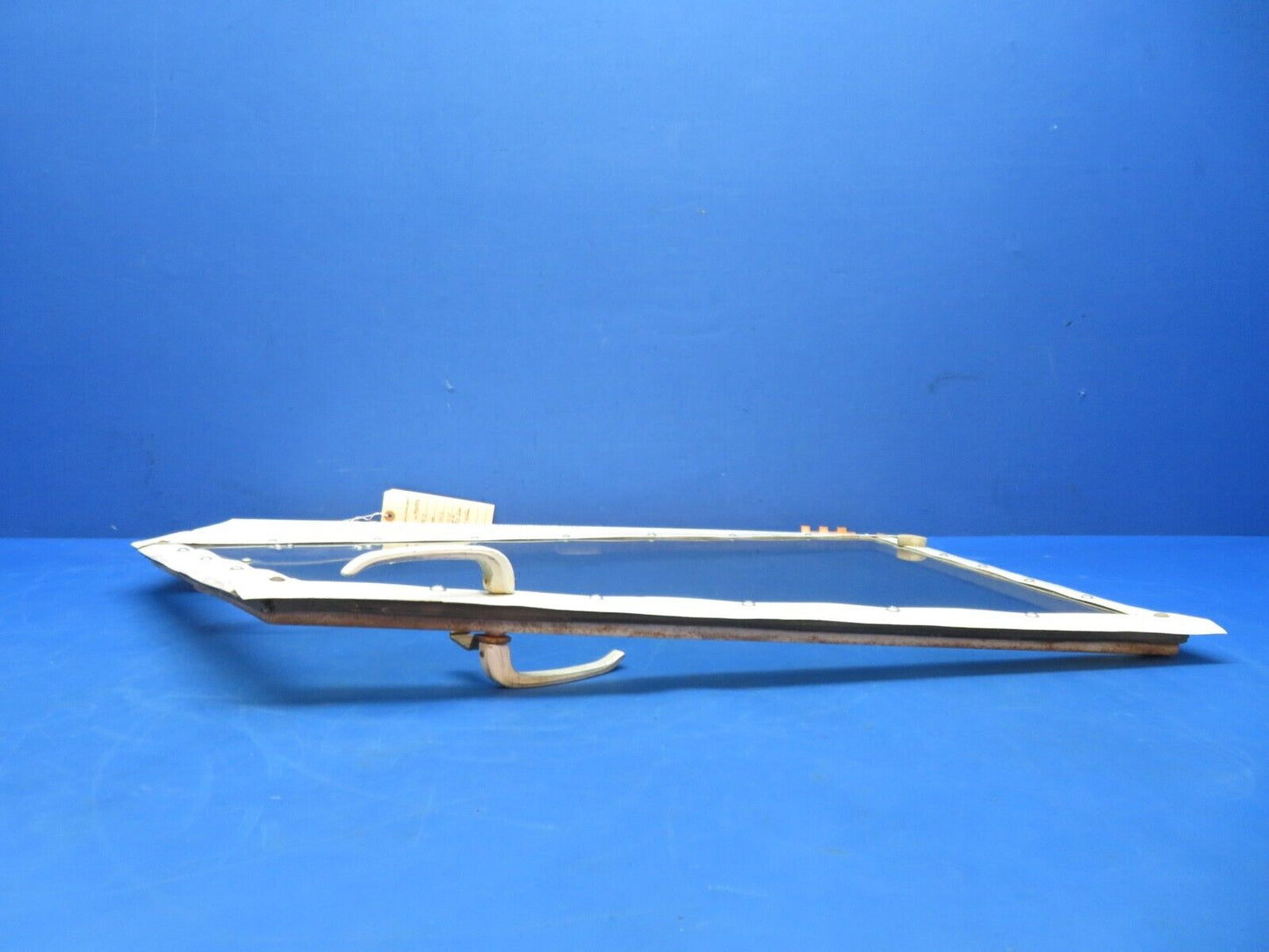 Cessna 188B AGpickup RH Cabin Door w/ Vent Window P/N 1610004-32 (0723-548)