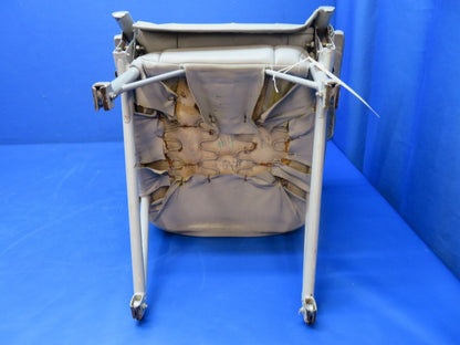 Cessna 401 / 401A AFT Facing Passenger Seat P/N 0514020-2 (0124-1013)